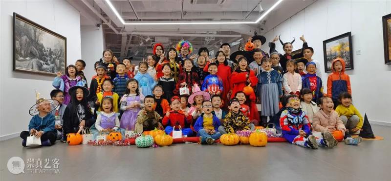 Trick or Treat 黎岸创艺之万圣节精彩回顾 美博艺术中心 万圣节 黎岸 小孩 鬼怪 逐家 糖果 群众 之中 人类 Halloween 崇真艺客